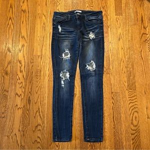 Refuge Size 6 Skinny Distressed Dark Wash Denim Blue Jeans